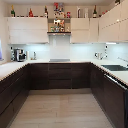 Moderne 4 -wohnung I Bbq I Parkplatz * Munich